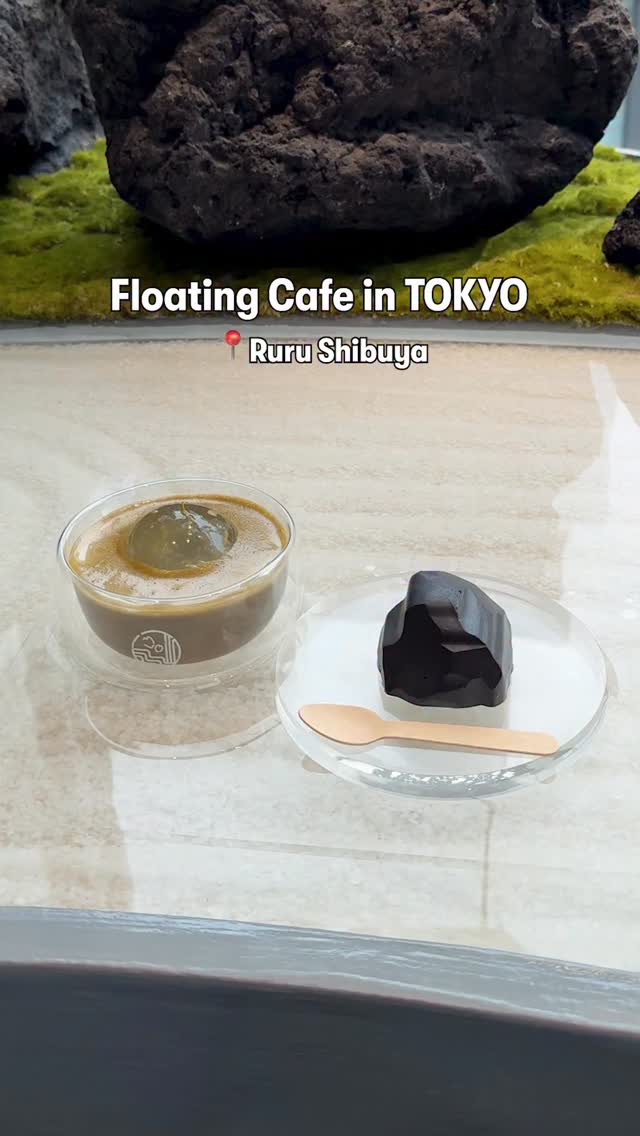 Ruru Shibuya: Prettiest Cafe With Floating Water Table