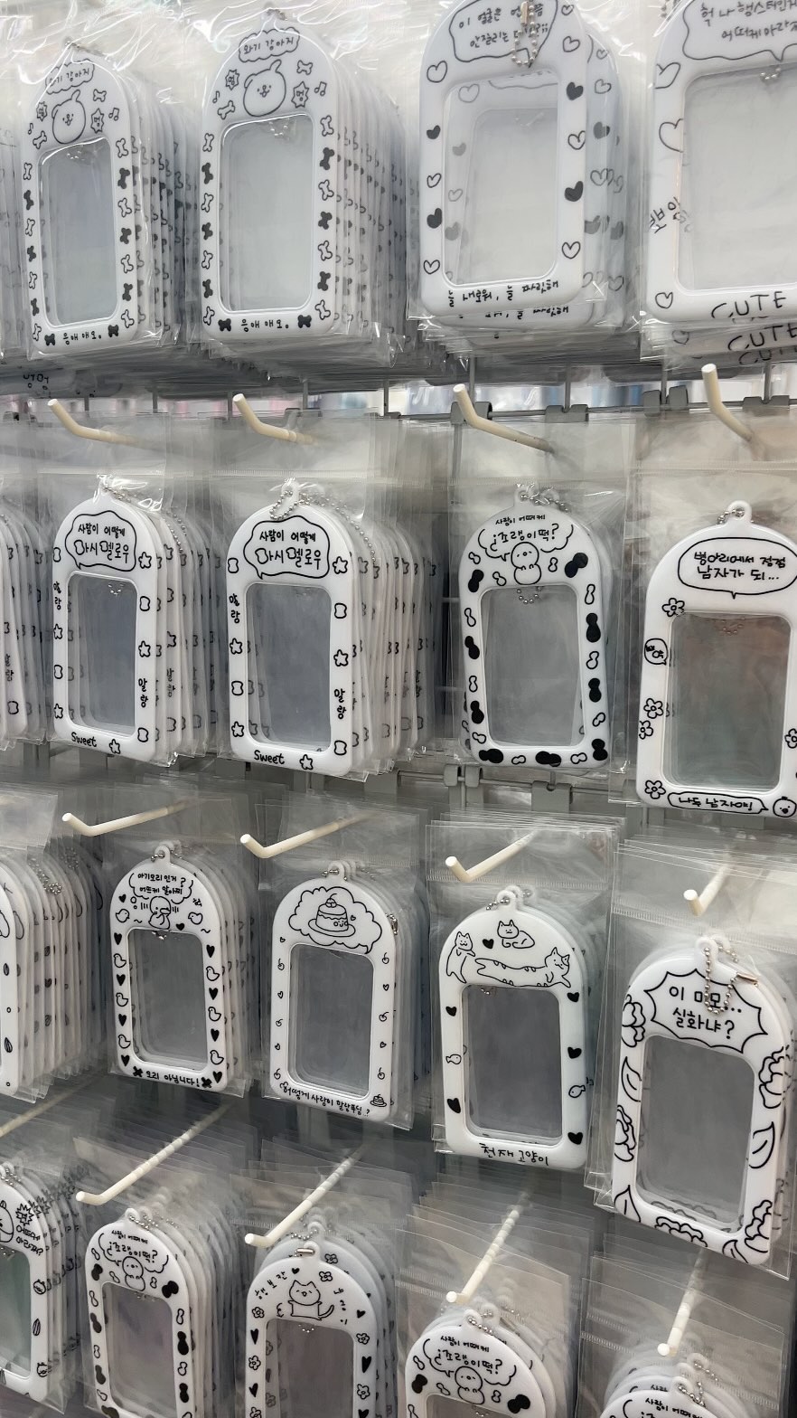 K-Pop Merchandise Shops Across Seoul