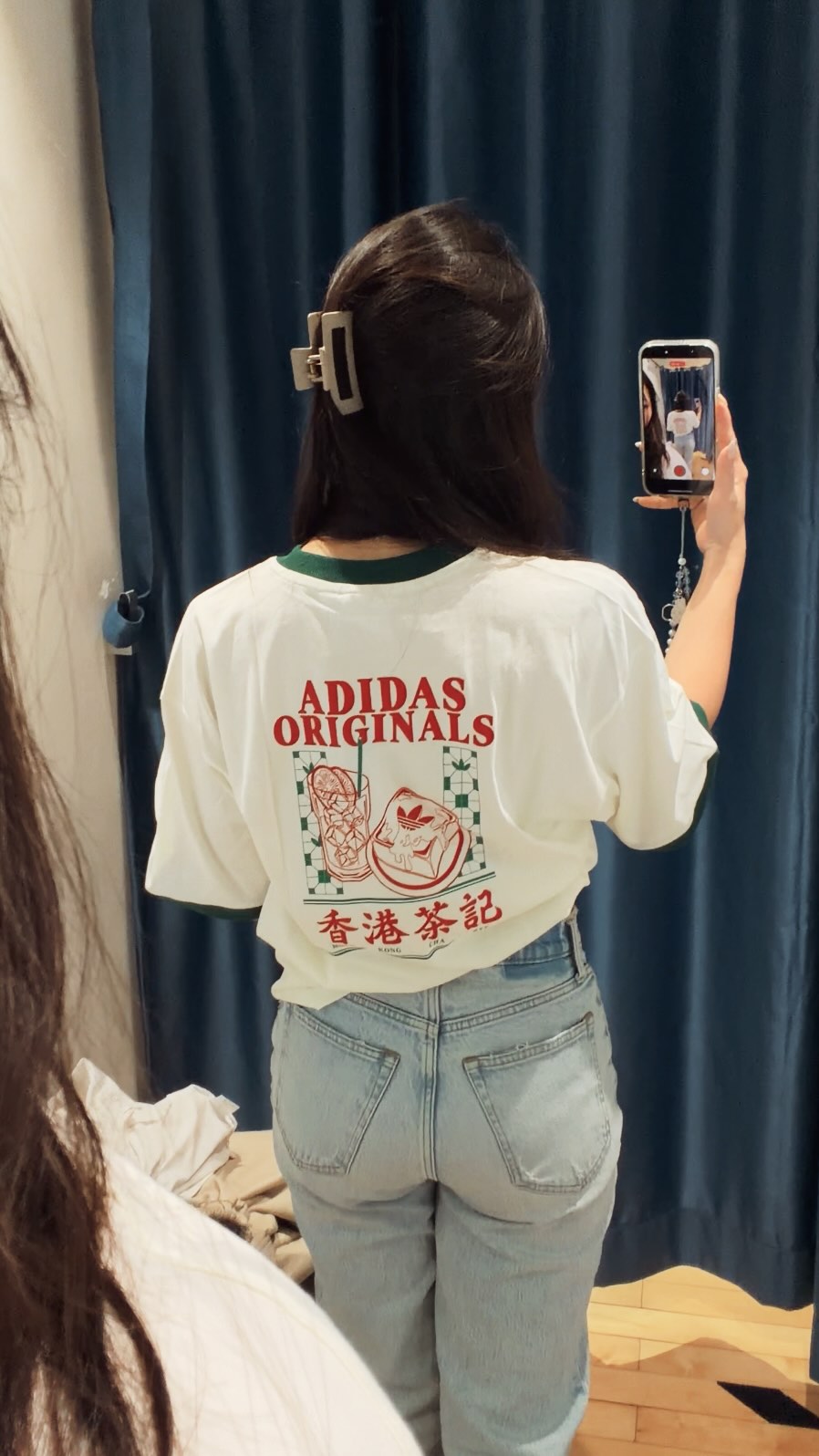 2 Shops in Kowloon