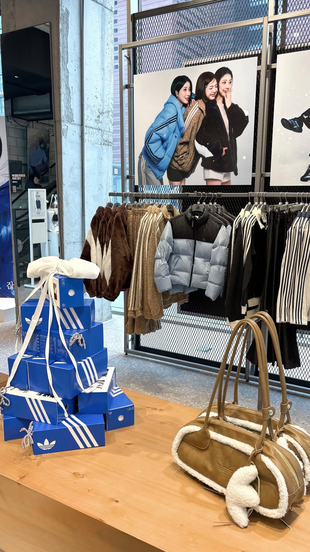 Adidas Gangnam Station Brand Center