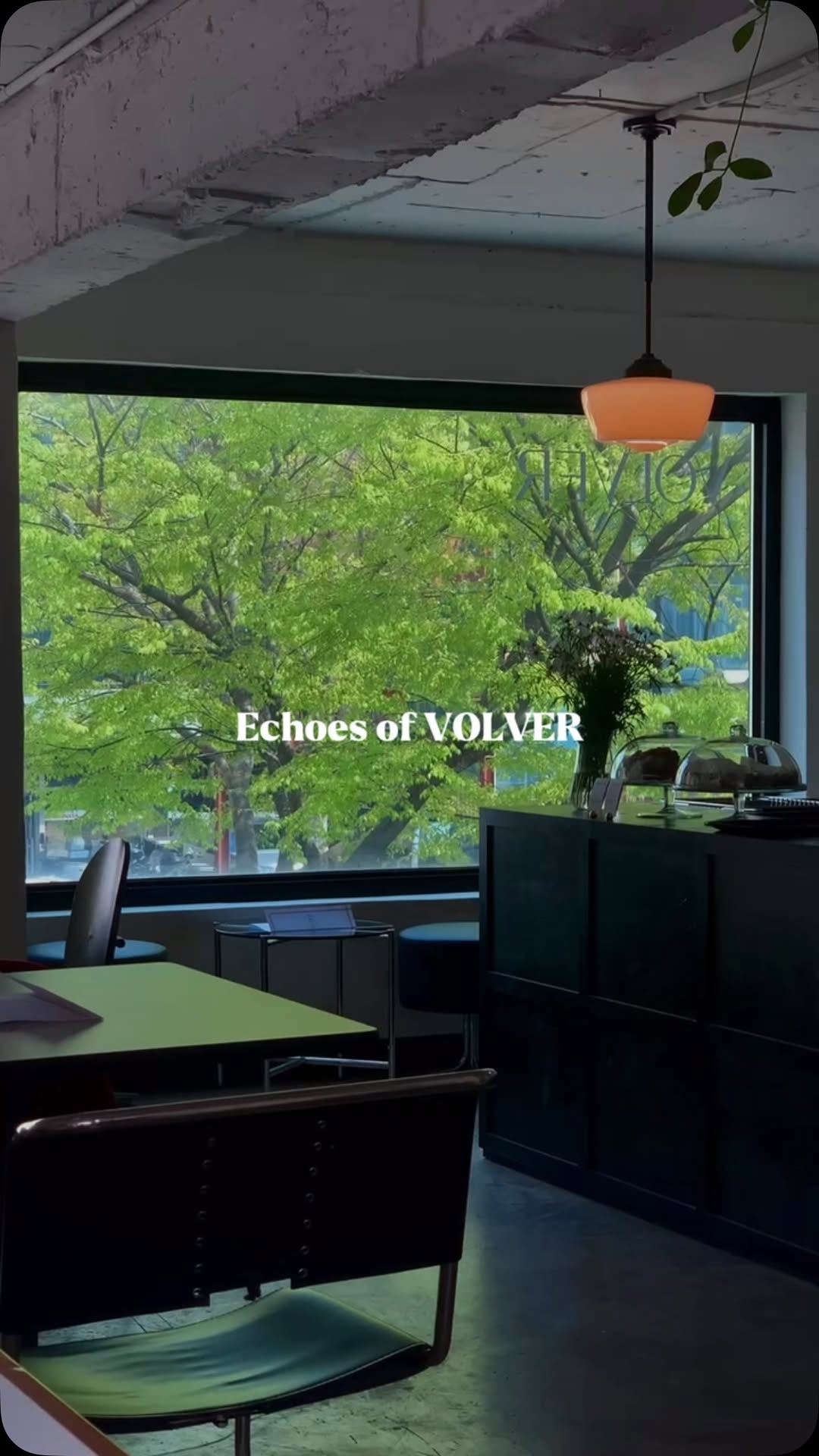 Kafe Volver Offers Seasonal Views With Coffee