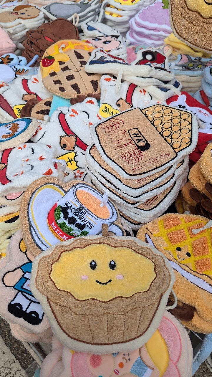 Hong Kong Markets Feature Character Towels