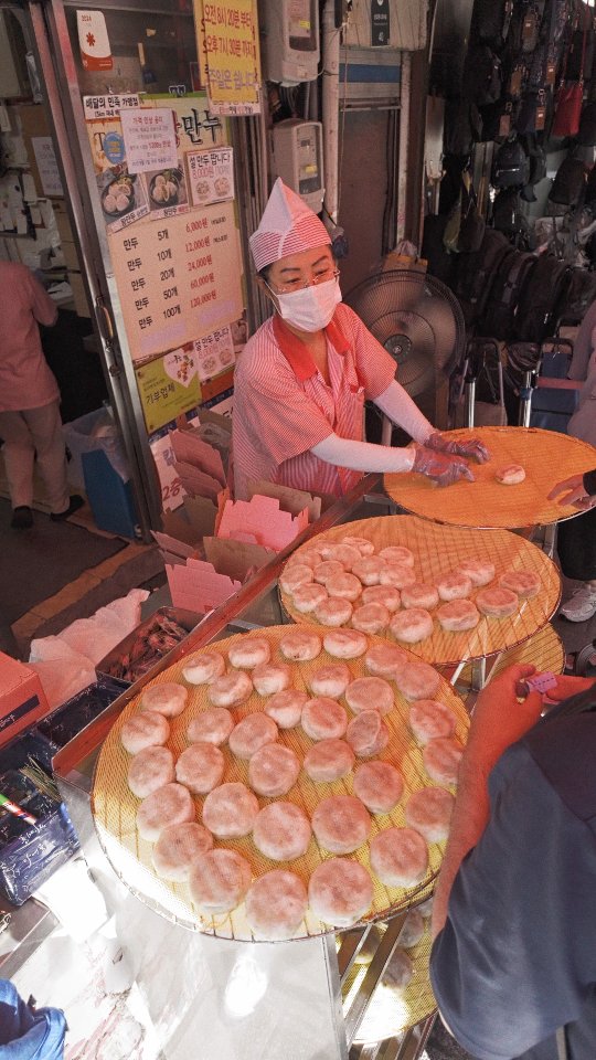 Namdaemun Market's Beloved Handmade Dumplings