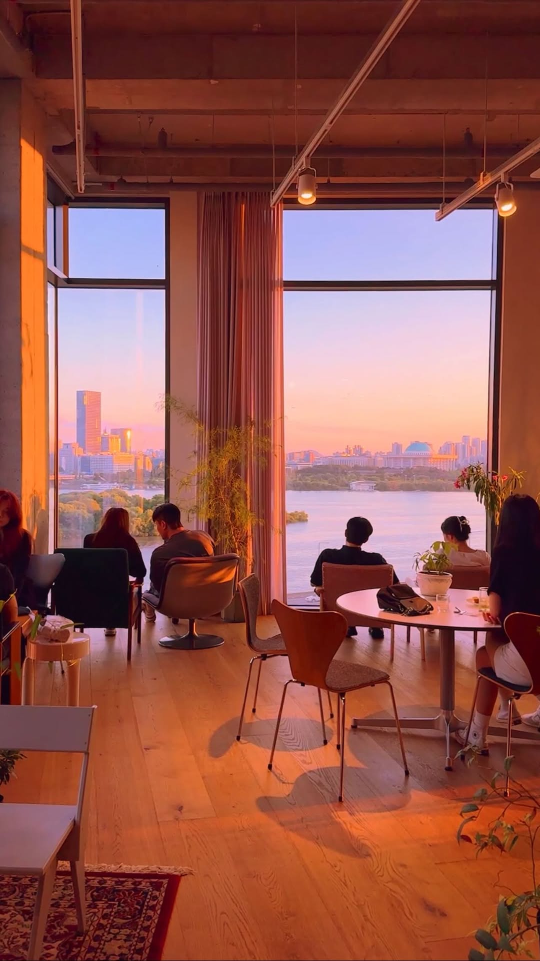 Seoul's Top Sunset Cafes