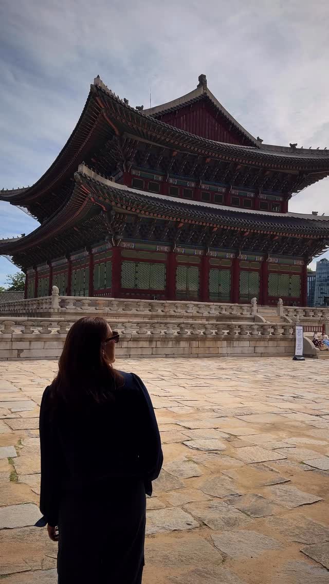 Gyeongbokgung Palace: A Seoul Historical Gem