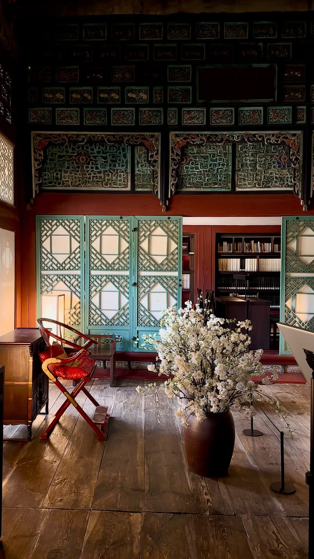 Gyeongbokgung Palace Opens Jibokjae Library