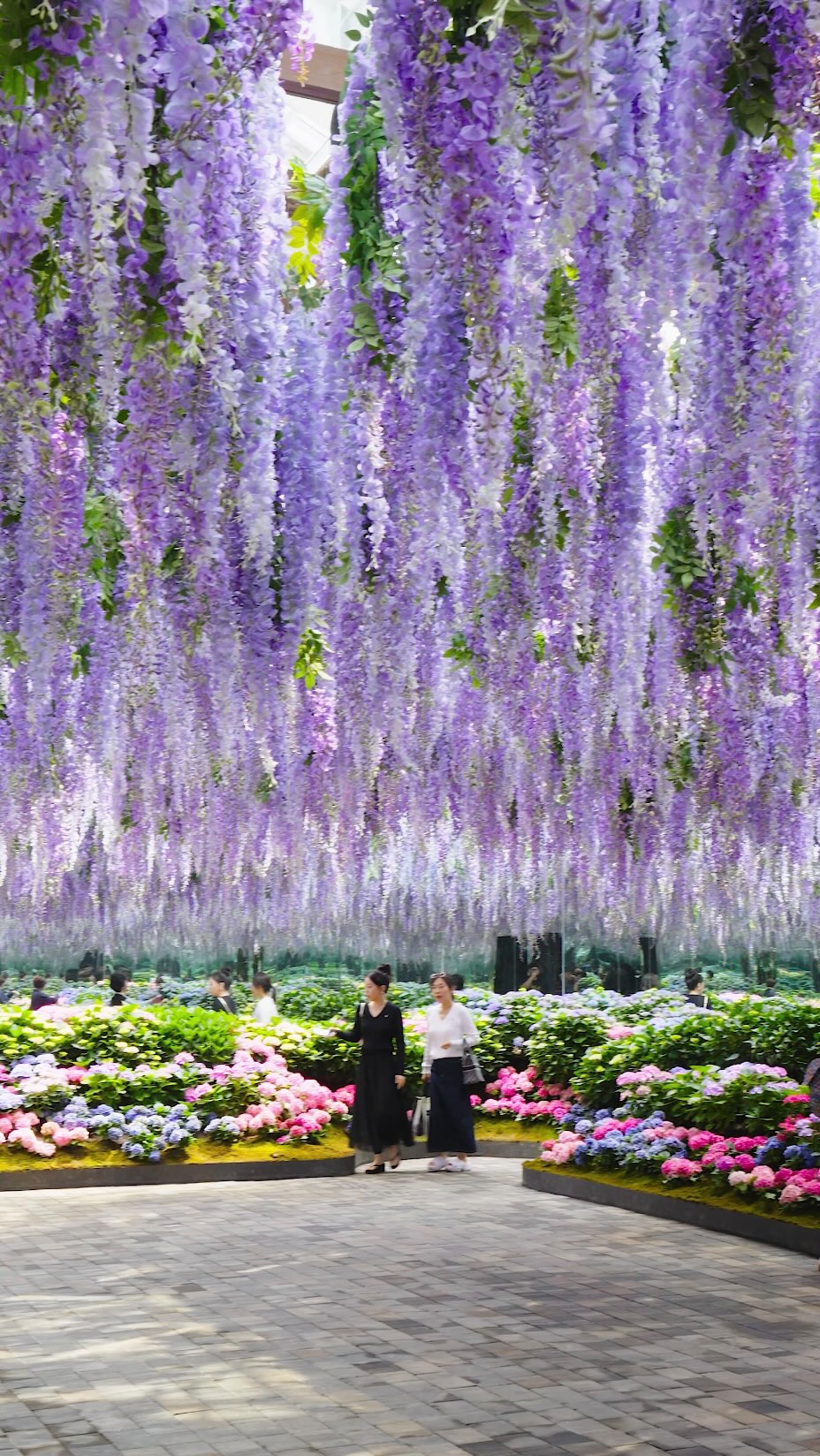 Gapyeong Bird Garden: Flowers, Birds, and Media Art