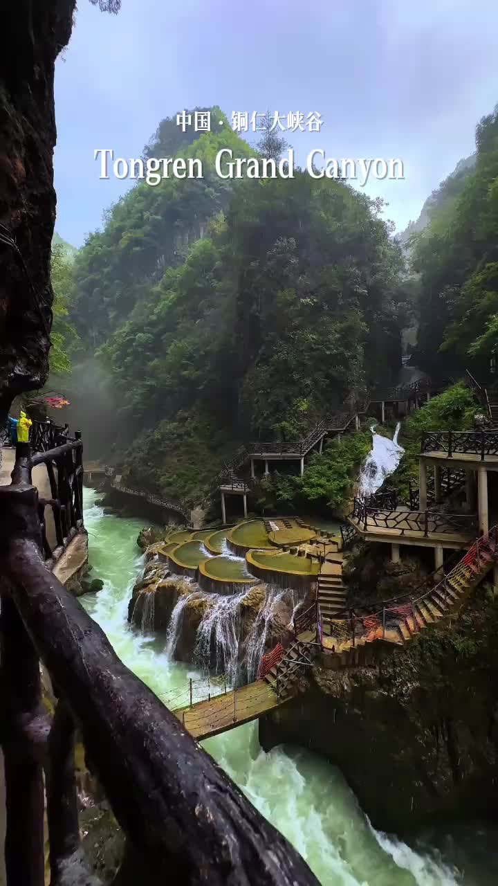 Tongren Grand Canyon's Scenic Beauty