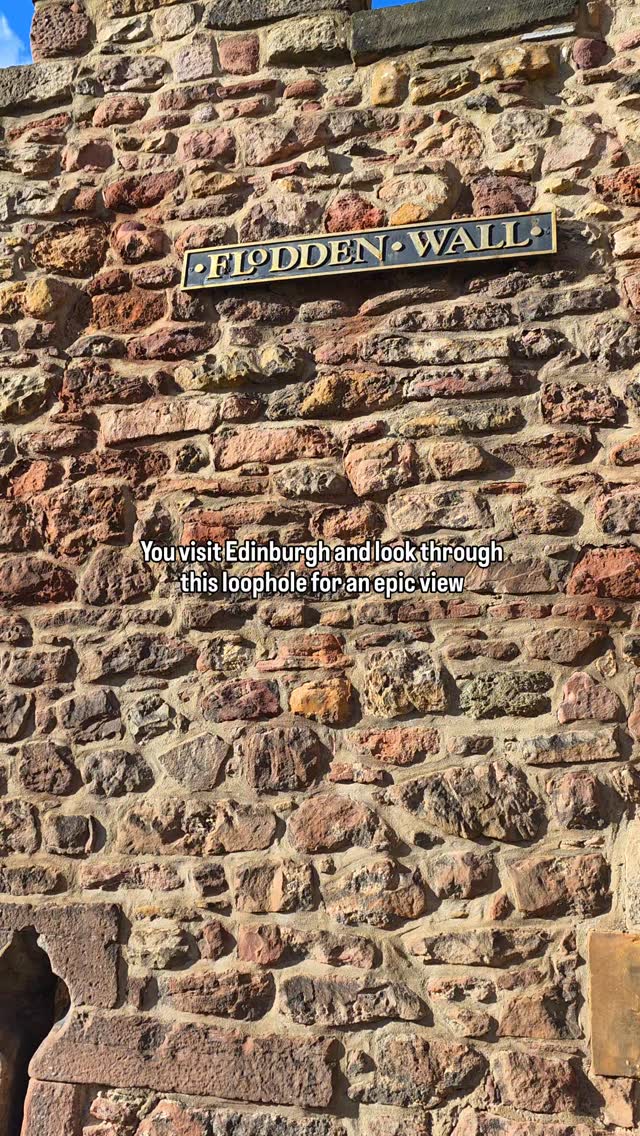 Edinburgh Castle, Flodden Wall, and Vennel Views