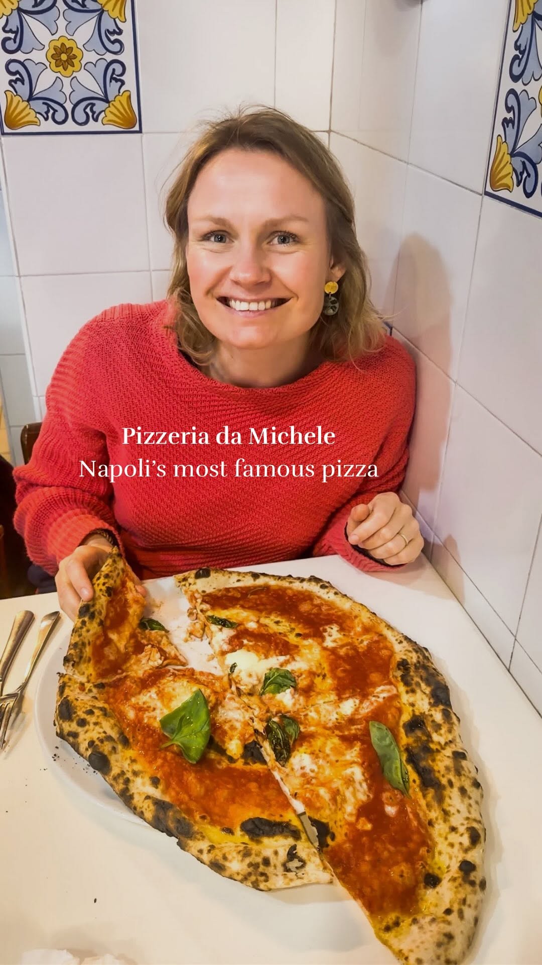 Famous Naples Pizzeria Serves Traditional Pizza