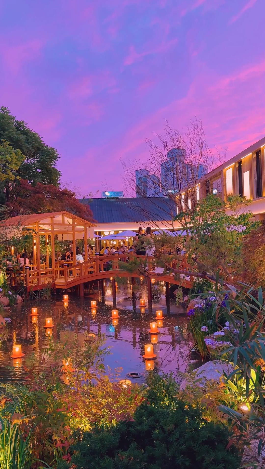 Dongjak Red Sky Cafe Views