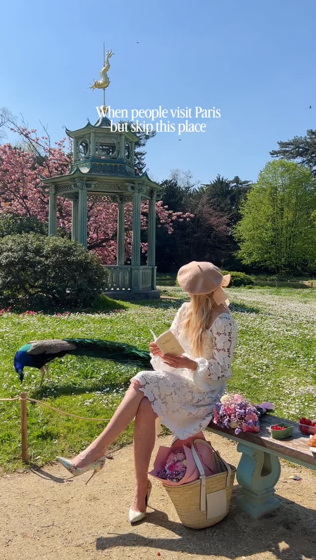 Parc Bagatelle: Paris Garden With Cherry Blossoms