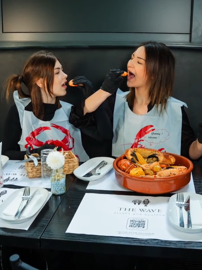 The Wave's Seafood Boil: Sauciness & Flavor