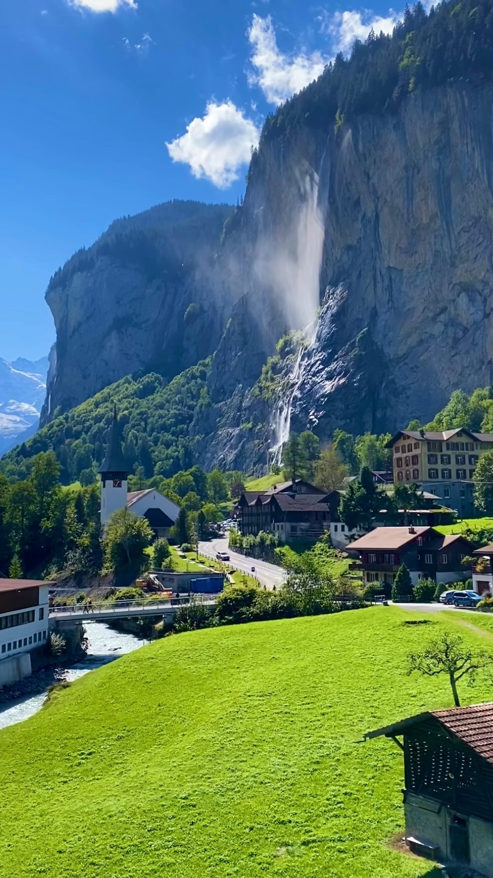 Swiss Alps And Lakeside Villages To Visit