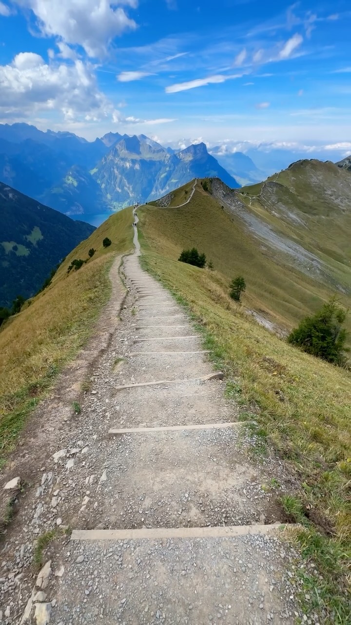 3 Hikes in Morschach
