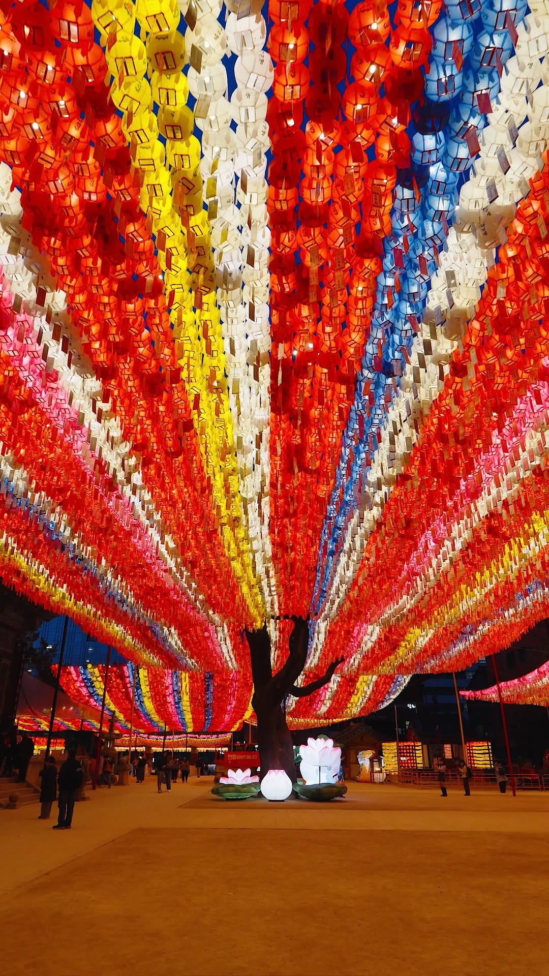 Seoul's Lantern Festival Begins at Jogyesa Temple