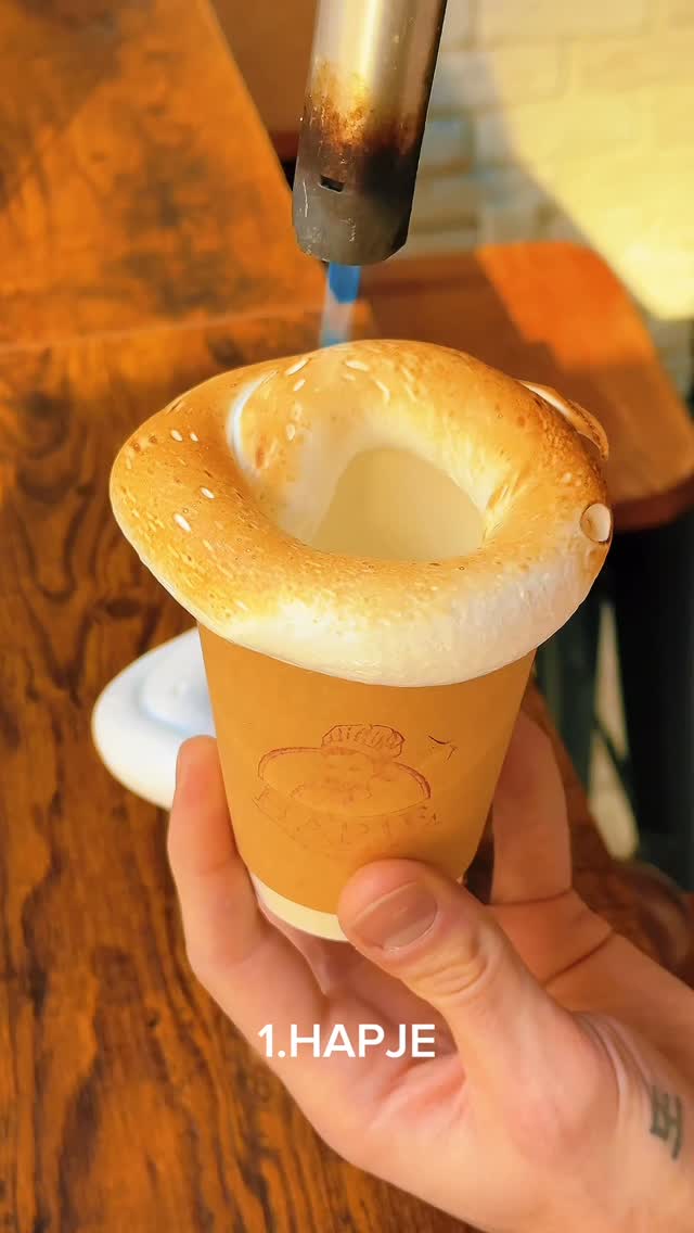 2 Dessert spots in Osaka