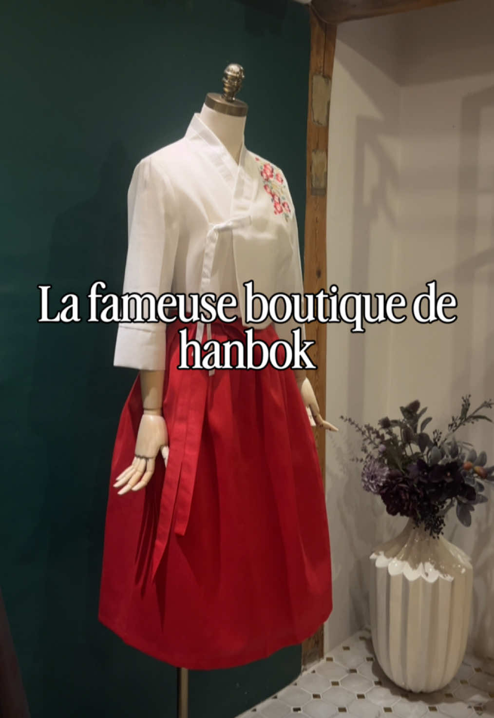 Korean Fashion Boutique Sells Traditional Hanbok