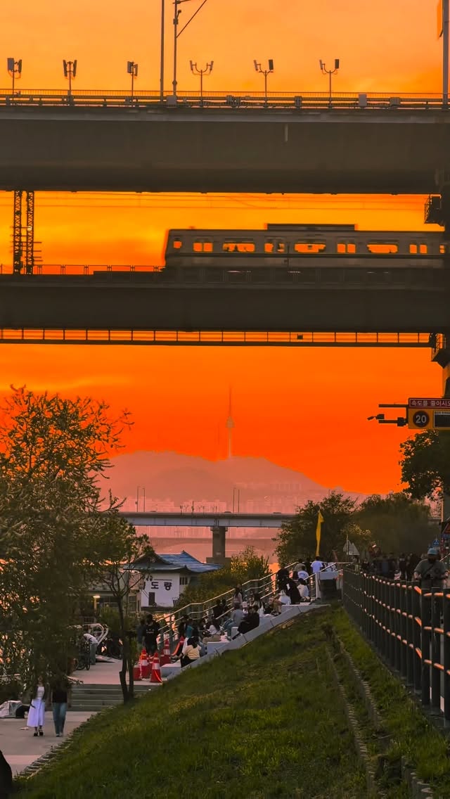 Seoul Hangang Parks For Stunning Sunset Views