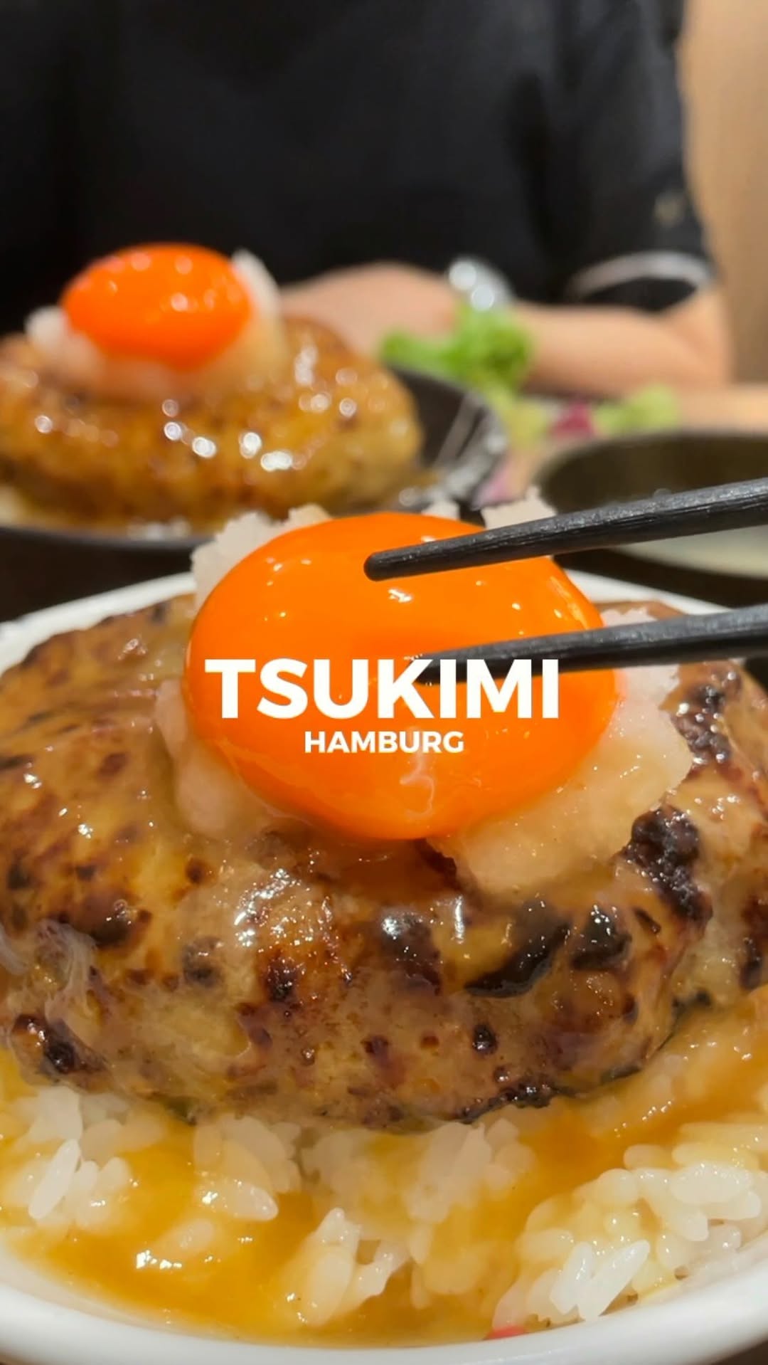 Diners Enjoy Japanese Hamburg and Donburi at Four Locations