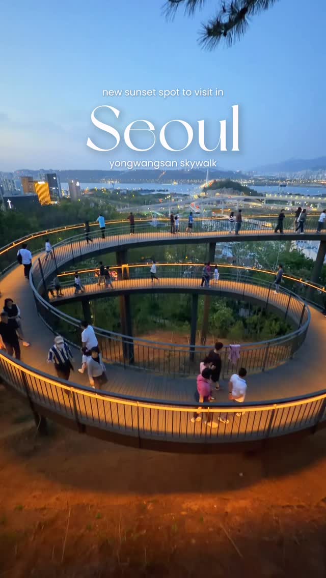 Seoul Skywalks Offer Stunning Sunset Views