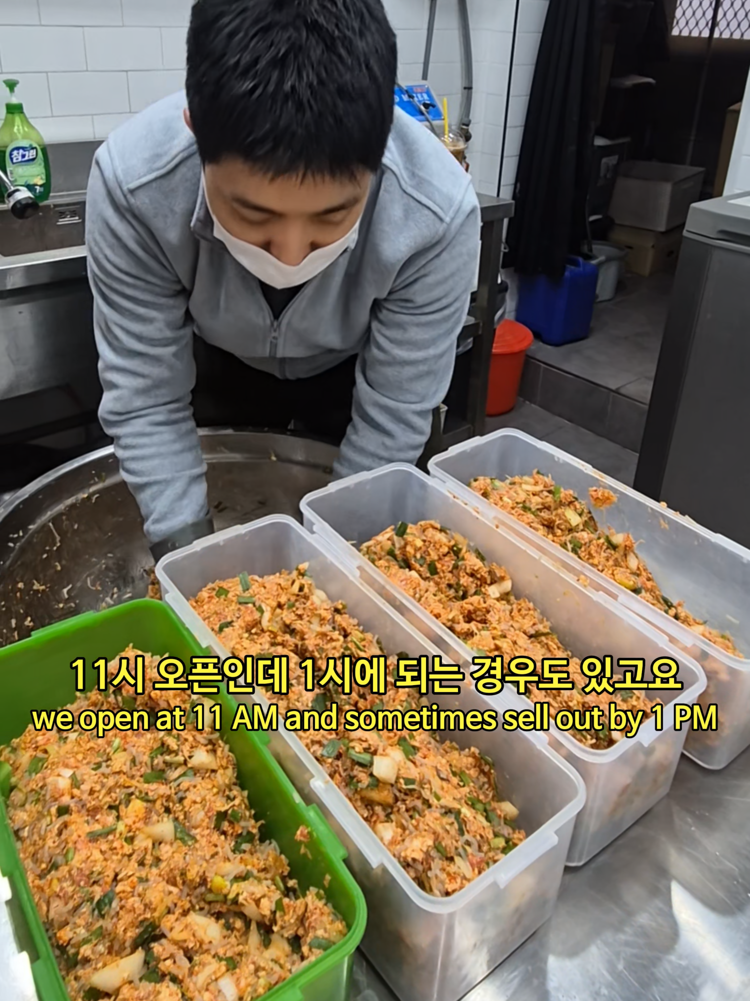 Mangwon Market Dumpling Shop Known for Hand-Made Flavor