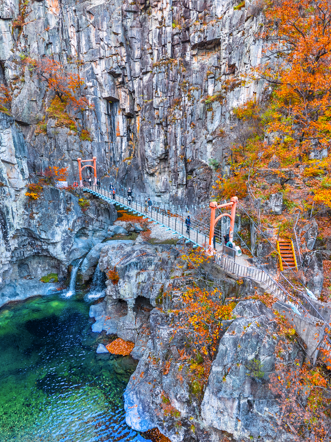 Naeyeonsan's Waterfalls And Bogyeongsa Temple