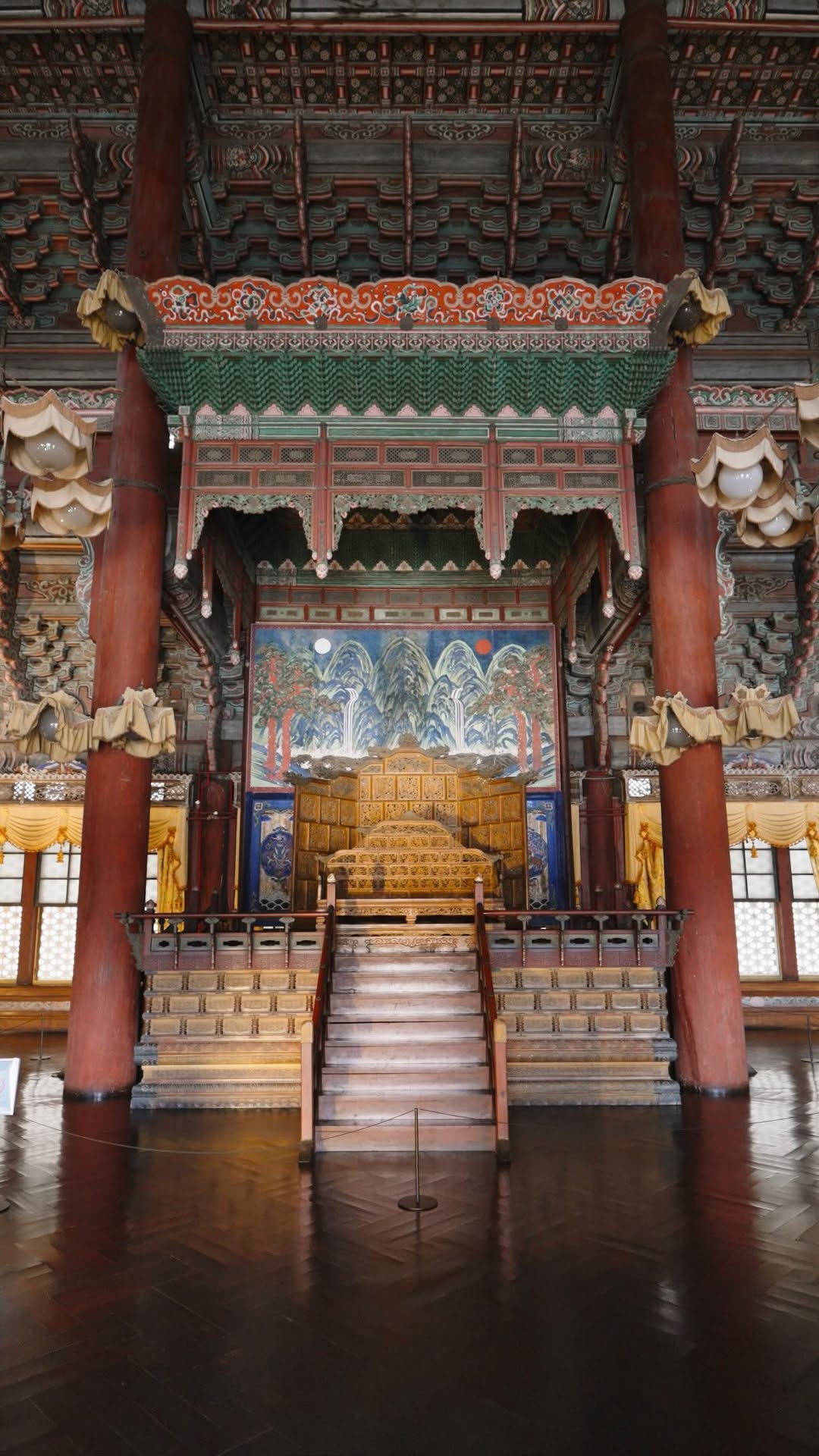 Changdeokgung Palace: Injeongjeon Hall and Secret Garden