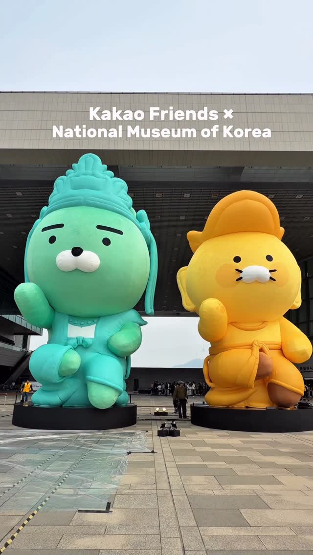 Kakao Friends Meet Traditional Korean Art