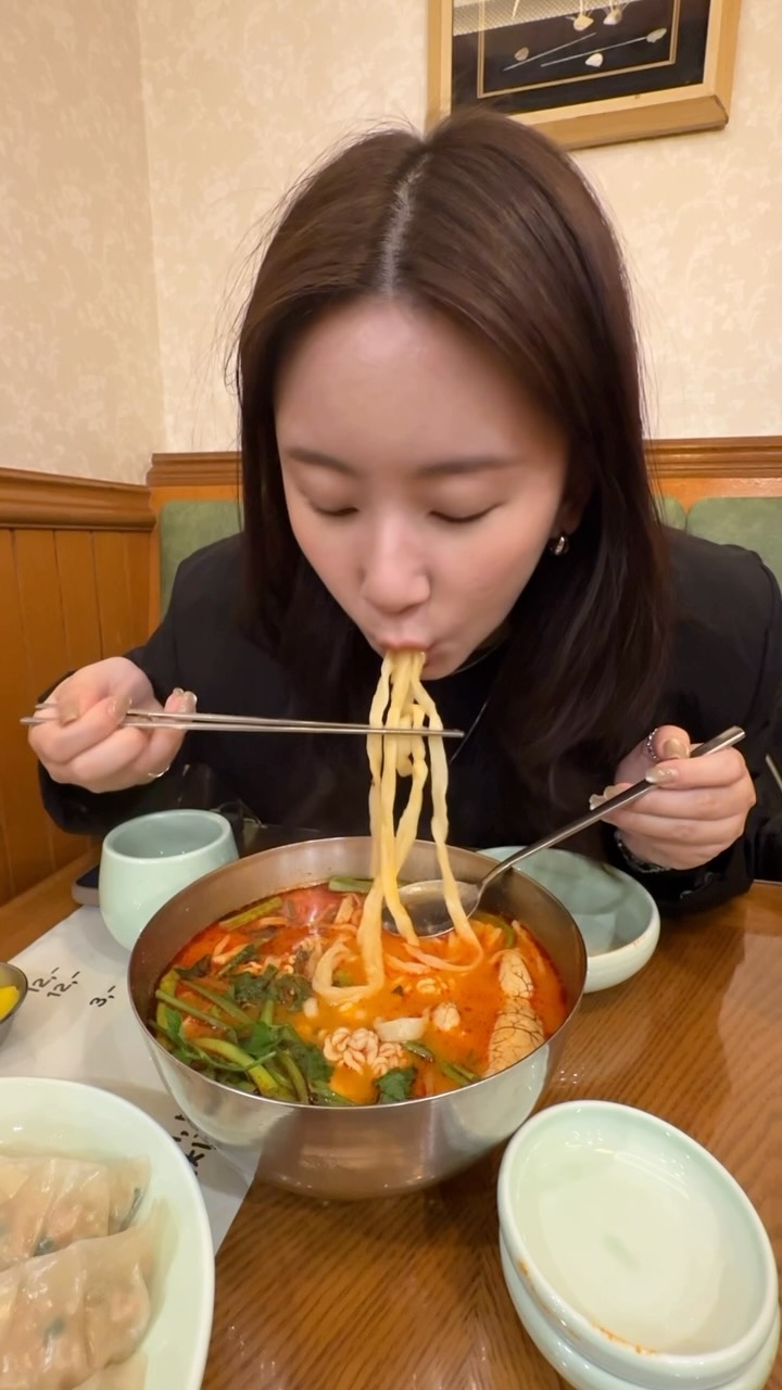 Jonny Dumpling HD Restaurant