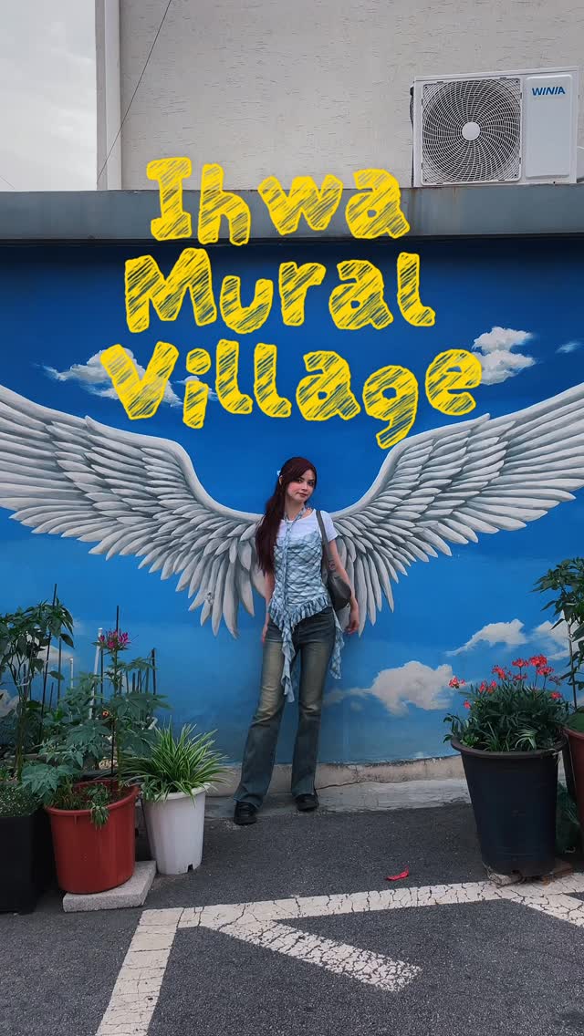 Seoul's Artistic Villages: Ihwa Mural Village & Hyehwa