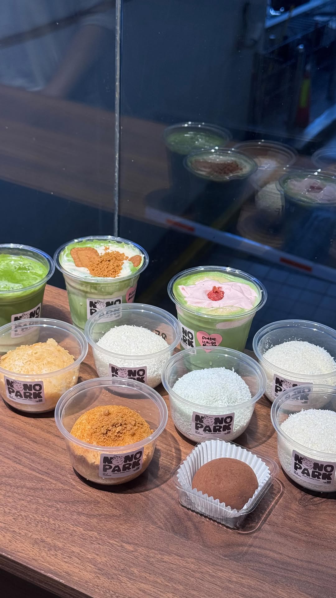 Mochi Shops: Nono Park and Salazar Bakery