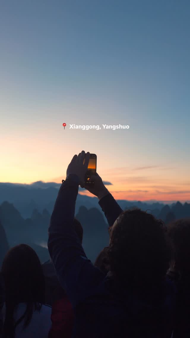 Xianggong Mountains Offer Surreal Cloud Views