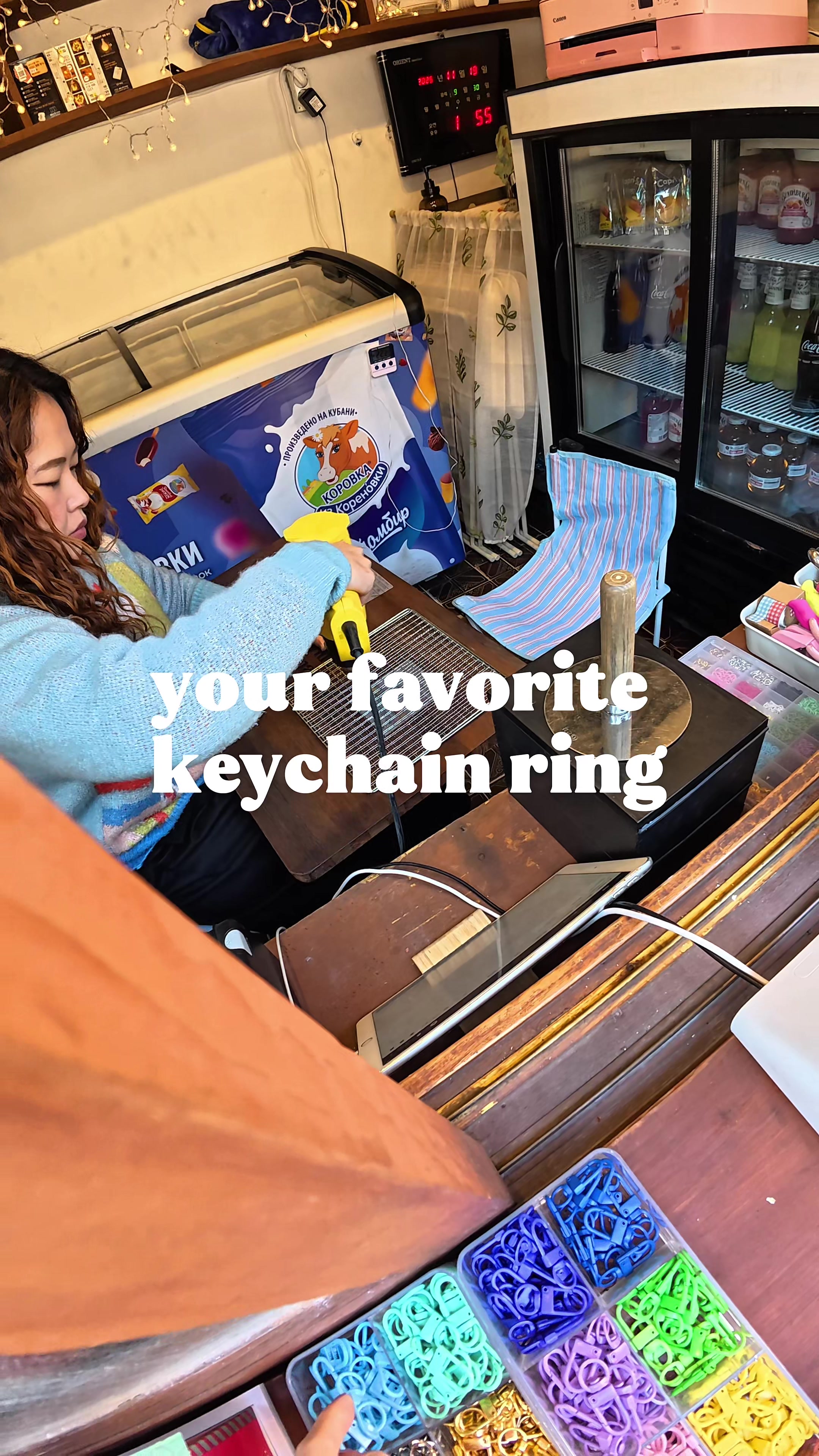 Seoul Cafe Offers Unique Ice Cream and Keyring Making