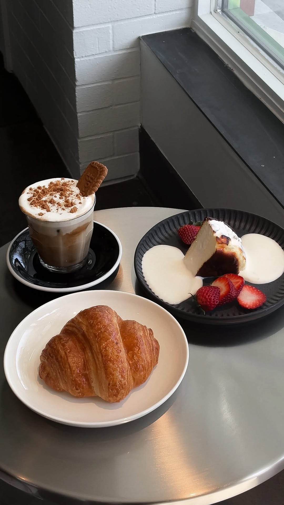 New Korean Cafe Opens In Seattle
