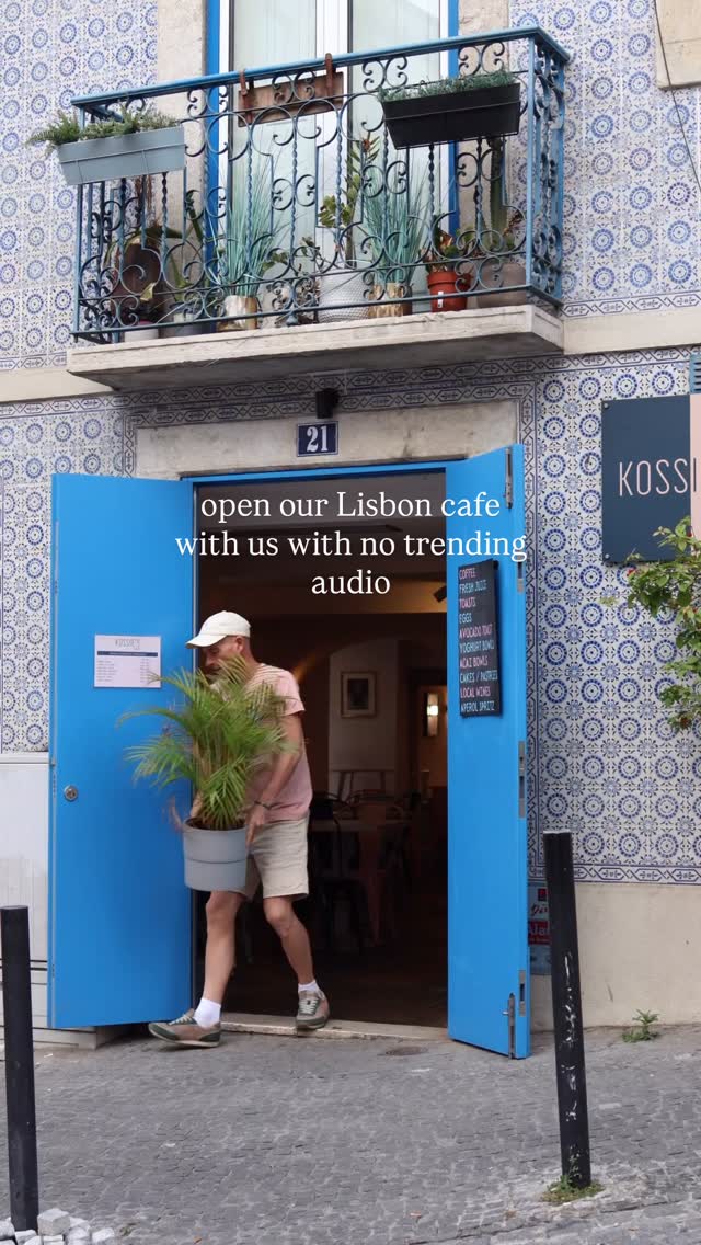 Lisbon's Mouraria Neighborhood Cafe Opens