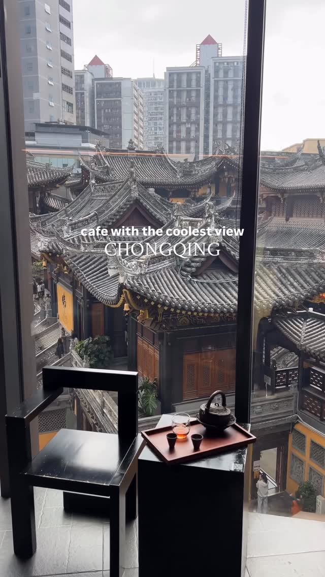 Chongqing Cafe Offers Stunning Luohan Temple Views