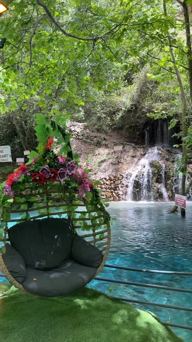Restaurants Built Over Flowing Water in Turkey