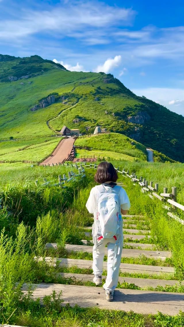 Ulsa's Ganwoljae Offers Stunning Alpine Views