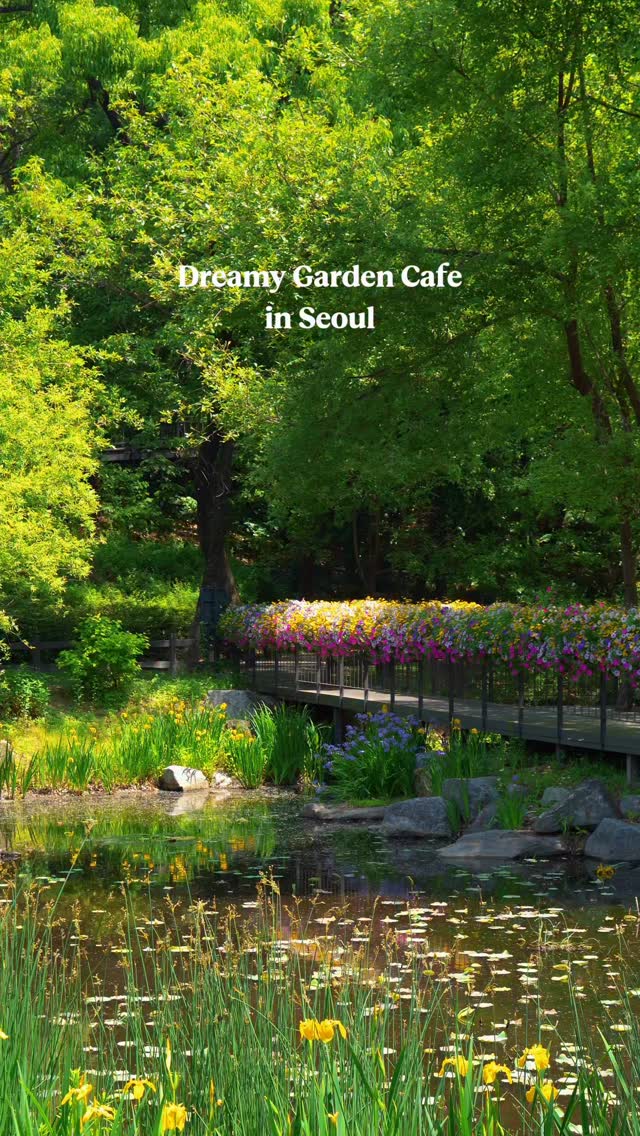 Forest Seoulsup Offers Greenhouse Cafe and Garden