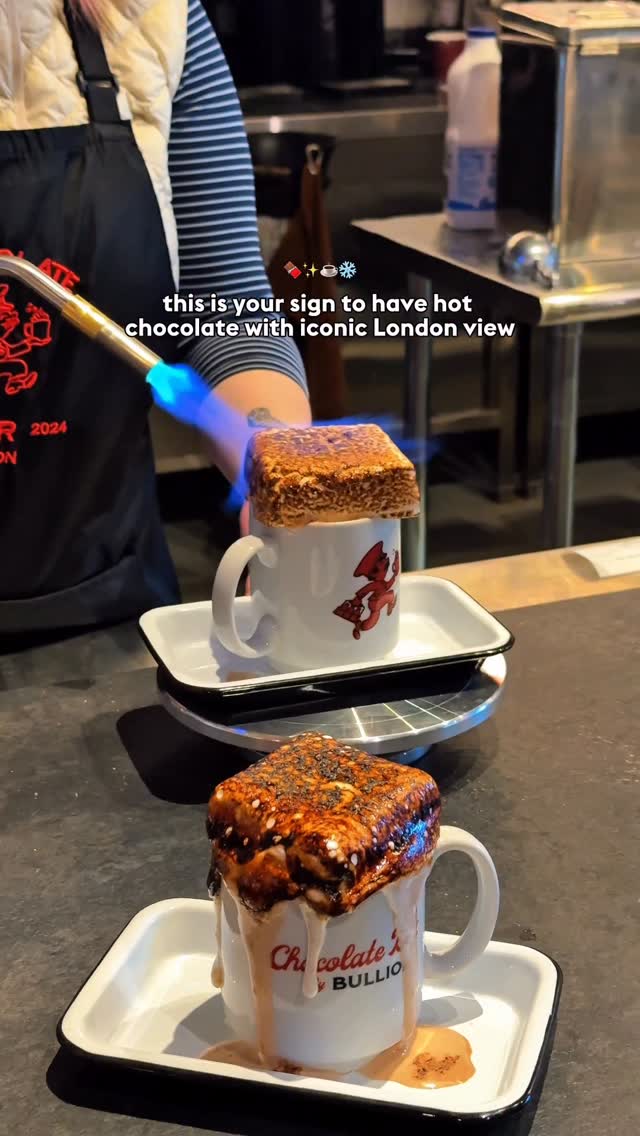 Cozy Hot Chocolate Near Tower Bridge