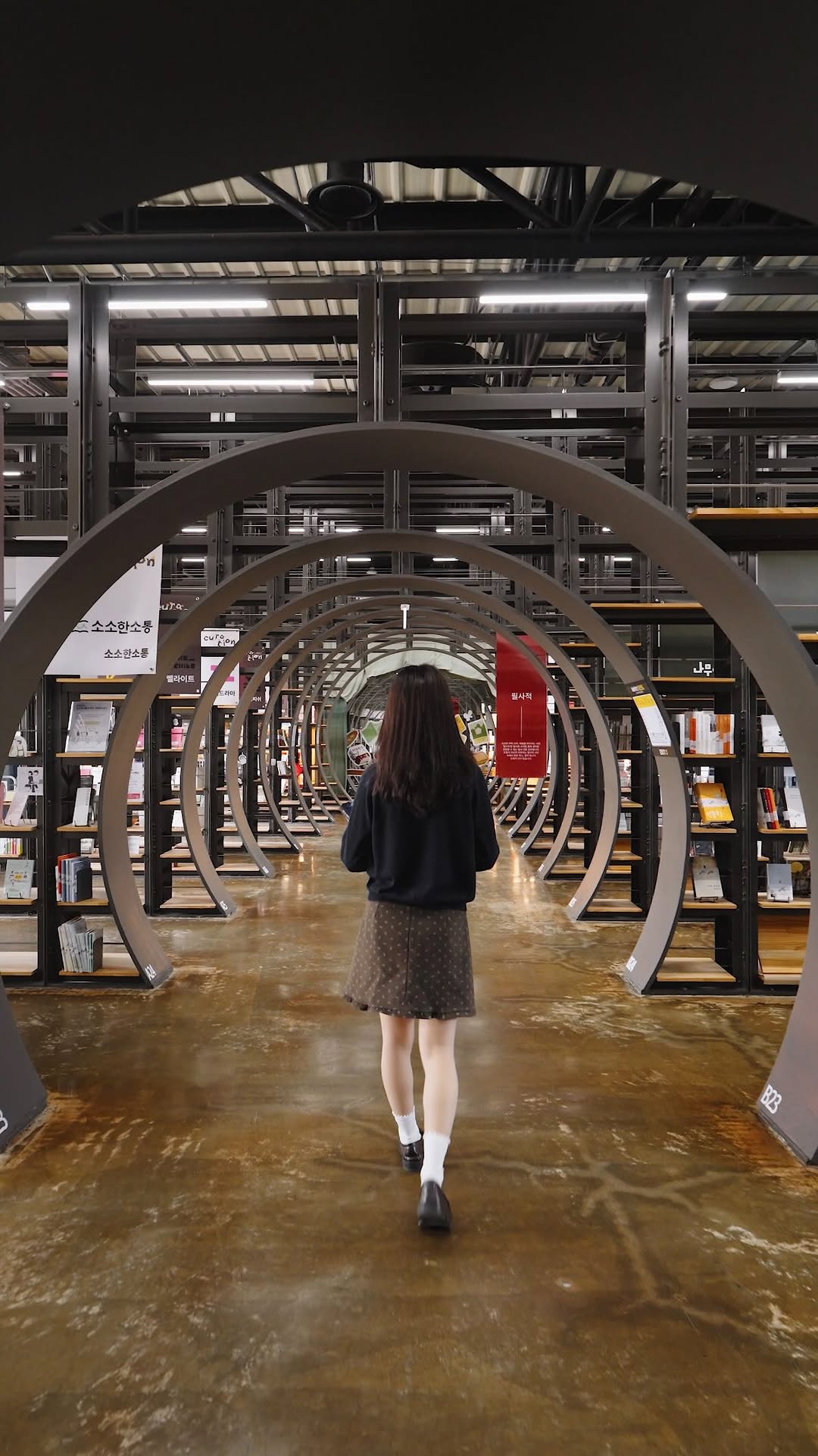 Seoul Book Bogo Features Expert-Curated Book Pop-Up