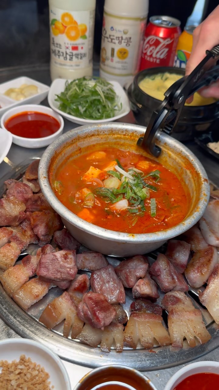 Gangchon Black Pork Opens New Jeju Location