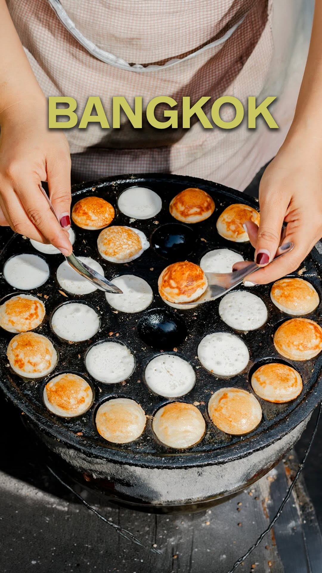 Bangkok Chinatown's Famous Coconut Pancakes