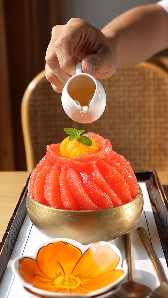 Samcheong Bingsu: Grapefruit Bingsu Delight