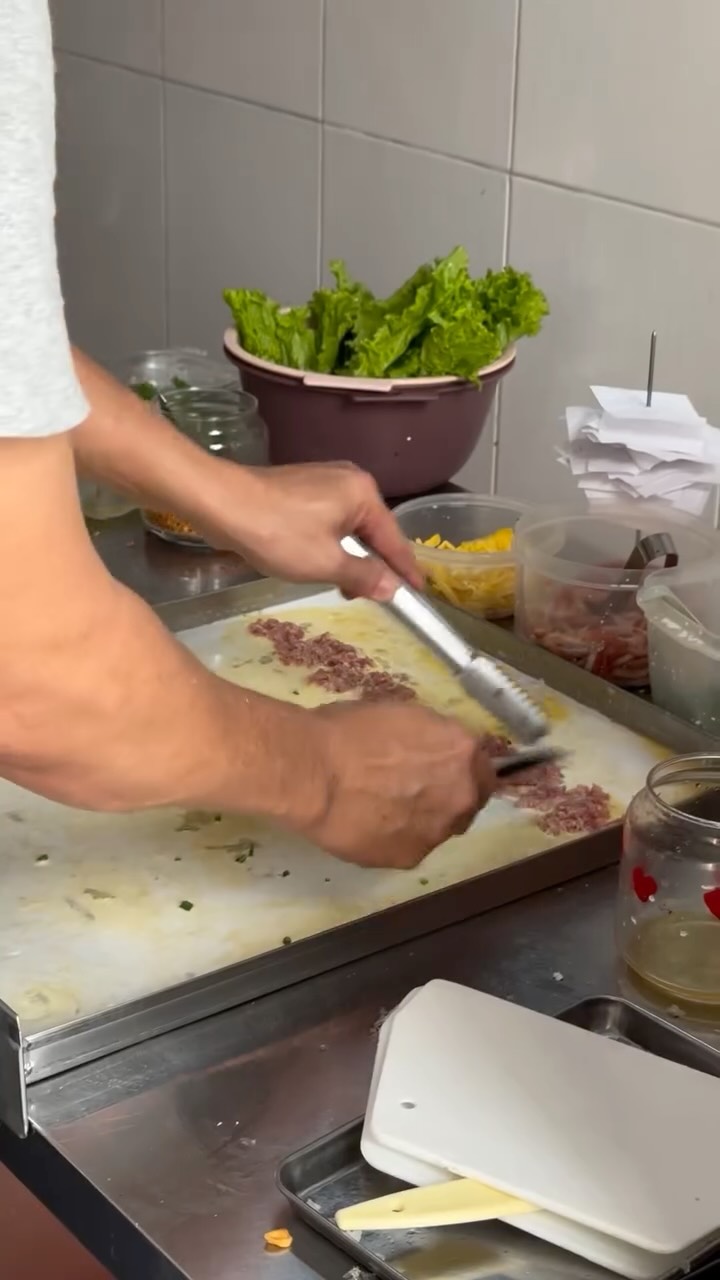 Top HCMC Eatery: Bánh Cuốn Quảng Đông Lư Gia