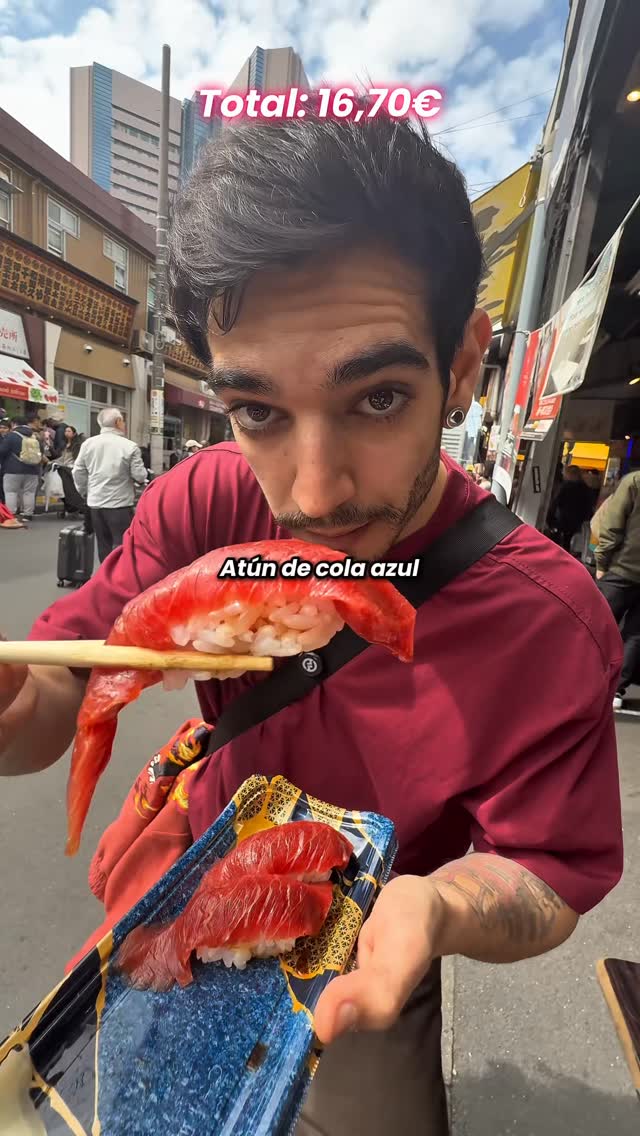 Tsukiji Outer Market: Quality Seafood Experiences