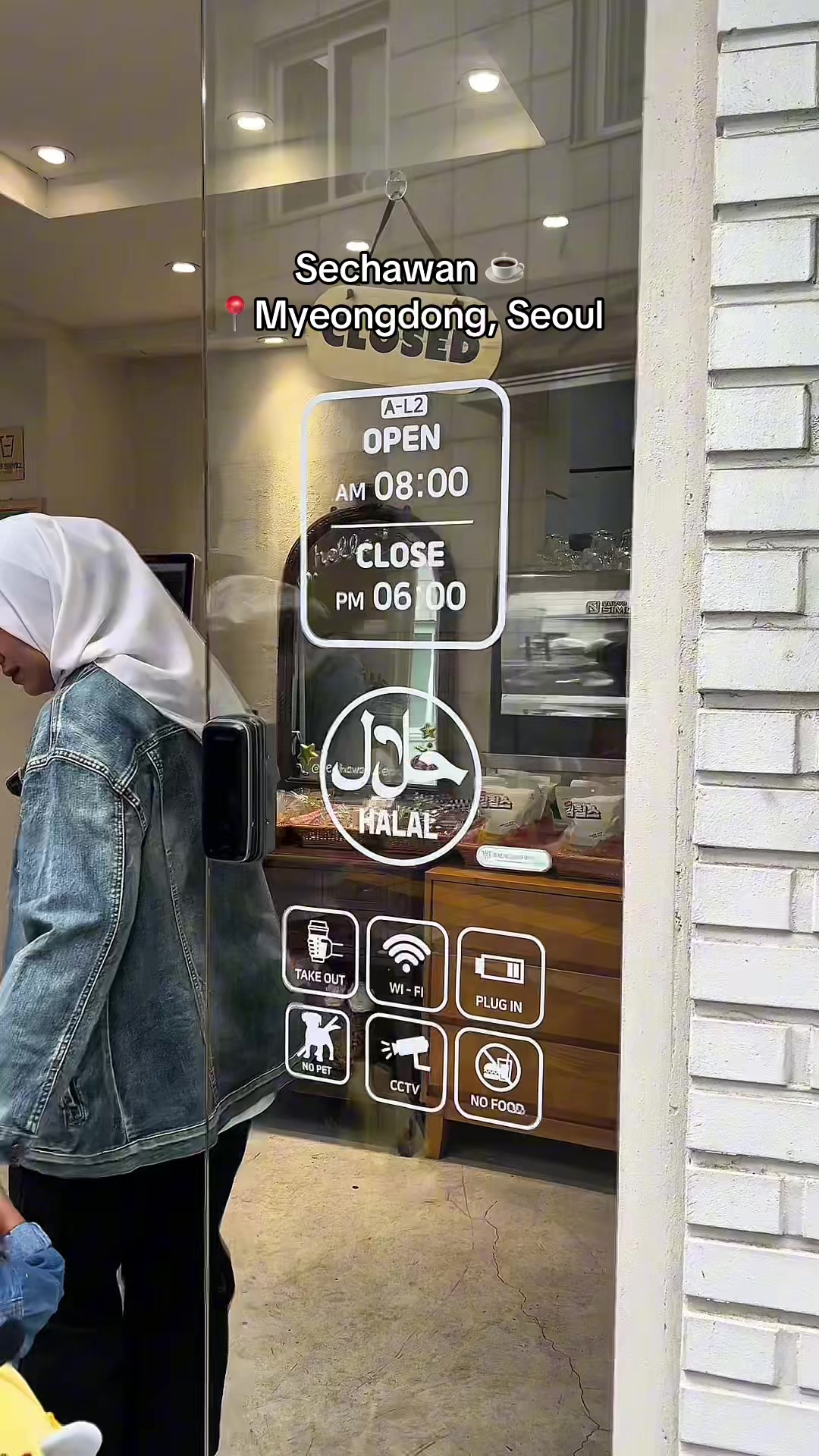 Halal Cafes Open Early for Morning Meals
