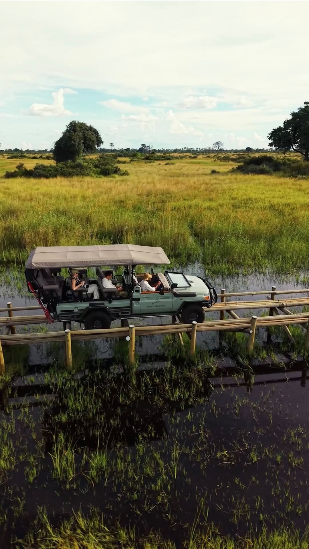 Okavango Delta Safaris: Tubu Tree, Jao Camp