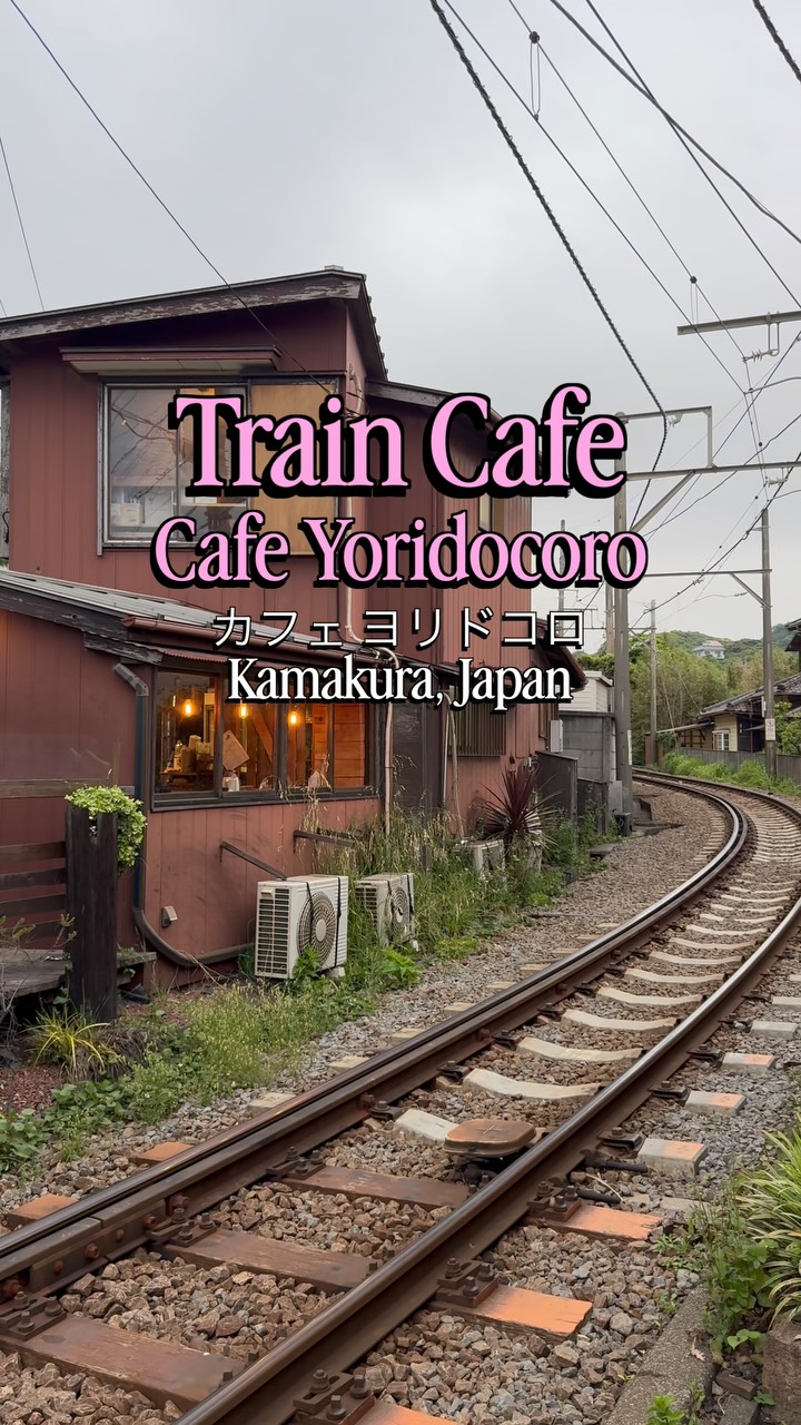 Kamakura Cafe Offers Window Seat Views